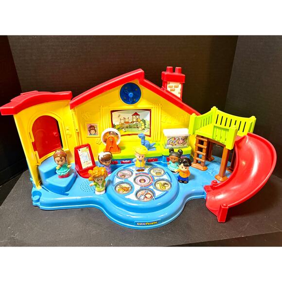Fisher-Price Little People Place Musical School Preschool Playground Playset - Picture 1 of 8
